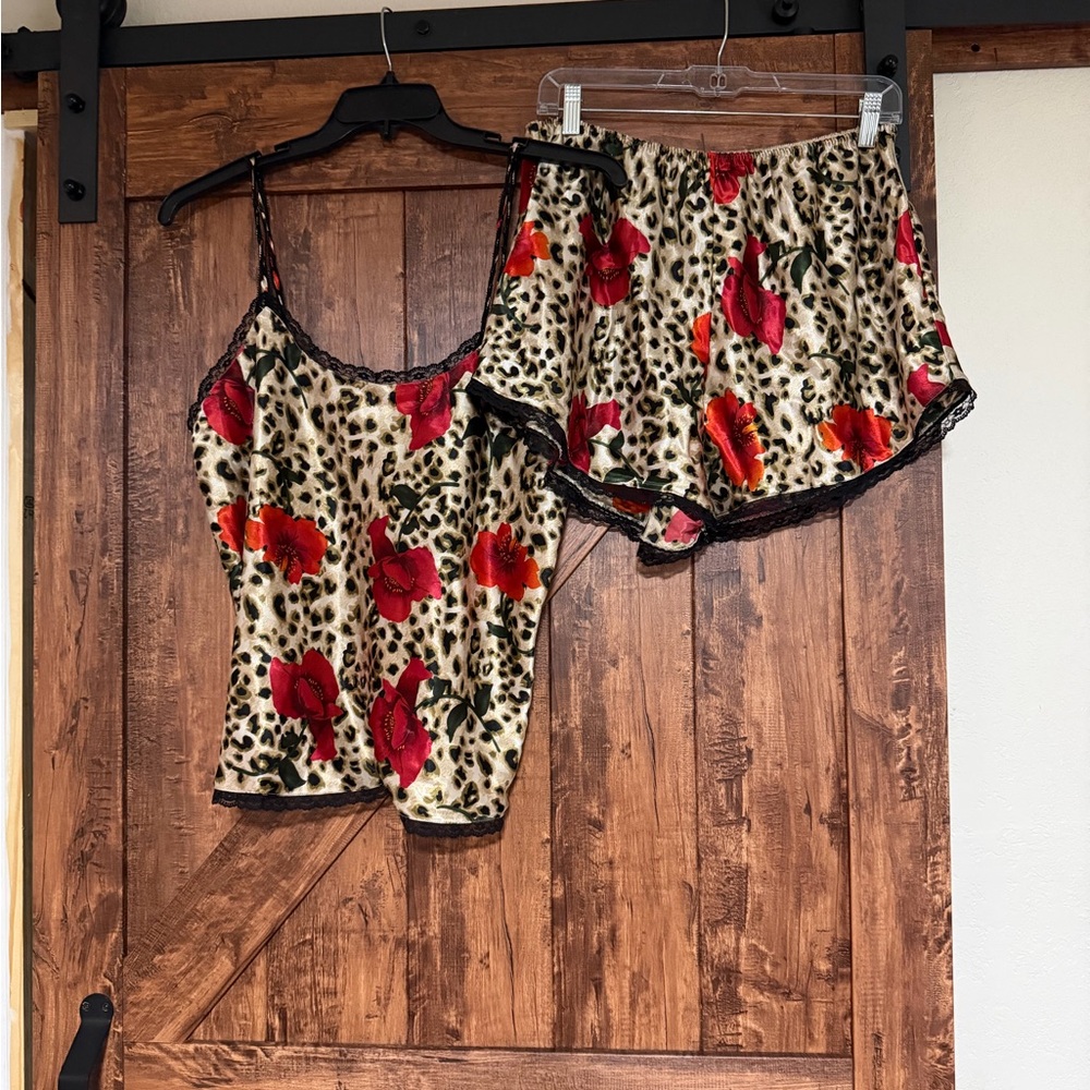 Vintage Erika Taylor Intimates Cam and Short set. Cheetah and Floral print. L